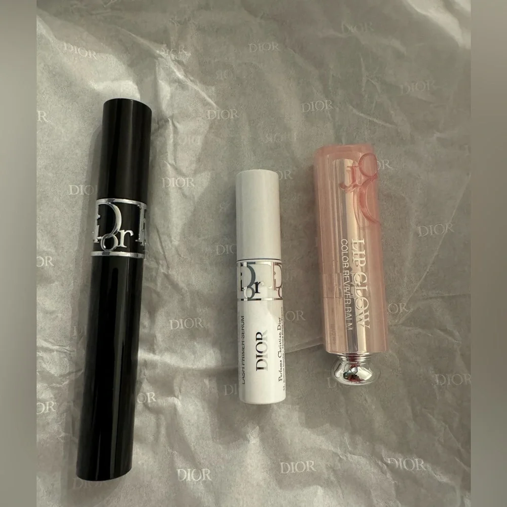 Dior Set Ft Denim Pouch ,Lip Glow ,Diorshow Mascara & Lash Primer Serum . - Picture 4 of 5